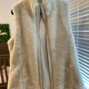 Fur vest